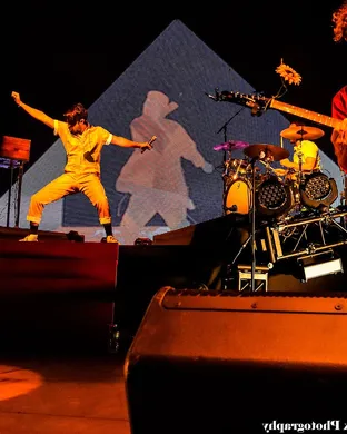Young The Giant London